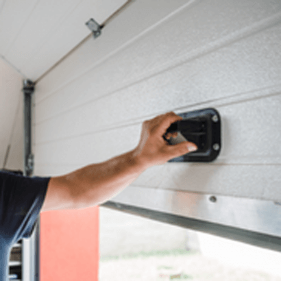 Experienced Garage Door Repair Services Pearland